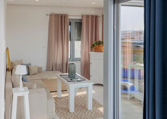 公寓 Luxury With Sea Wiew, Next To The