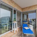 公寓 Luxury With Sea Wiew, Next To The *
