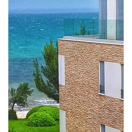 Luxury With Sea Wiew, Next To The